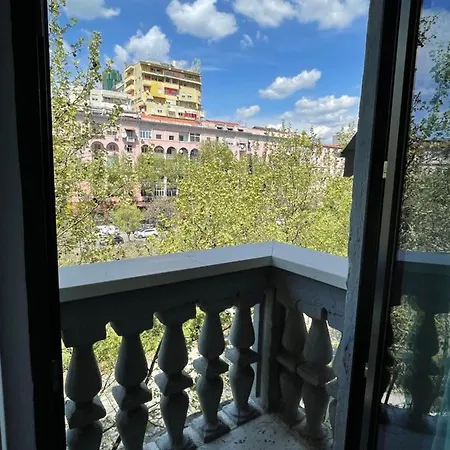 Apartment Blloku Unique